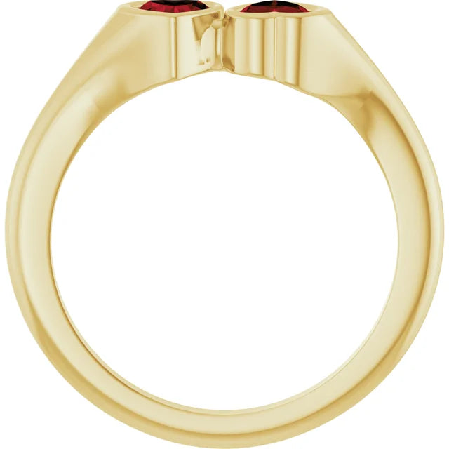 Anillo de Oro Amarillo 14K con Granate Natural de Mozambique – Doble Corazón
