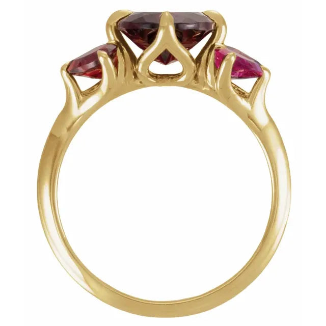 Anillo de Oro Amarillo 14K con Granate Natural y Rubíes de Laboratorio