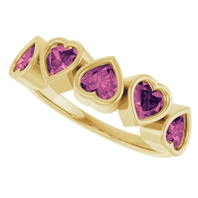 Anillo de Oro Amarillo 14K con Turmalinas Rosadas Naturales en Forma de Corazón